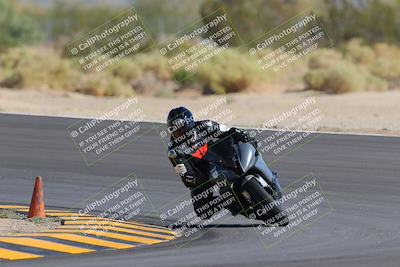 media/Oct-08-2022-SoCal Trackdays (Sat) [[1fc3beec89]]/Turn 10 (945am)/